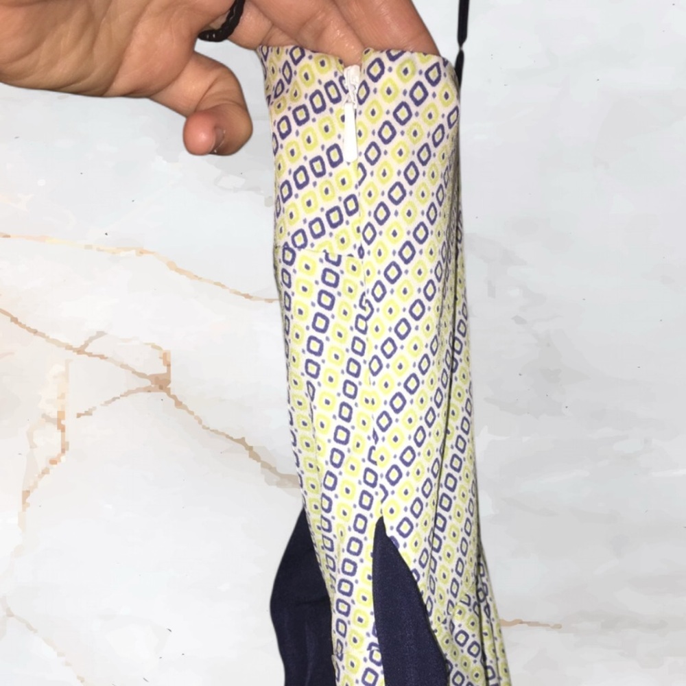 Banana Republic Handkerchief Dress with Contour Sash - Picture 5 of 8